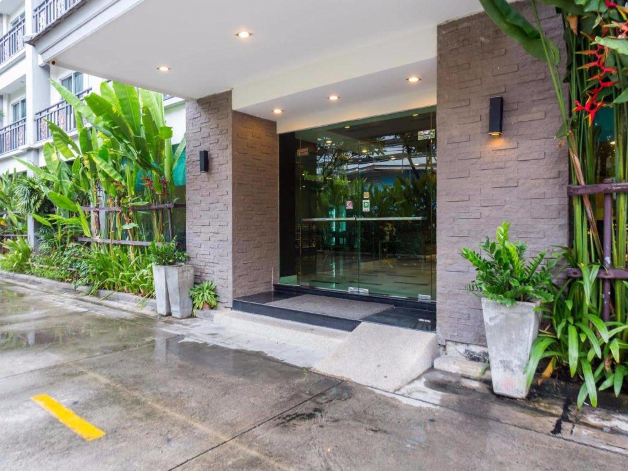 14 Resort Bangkok Exterior foto